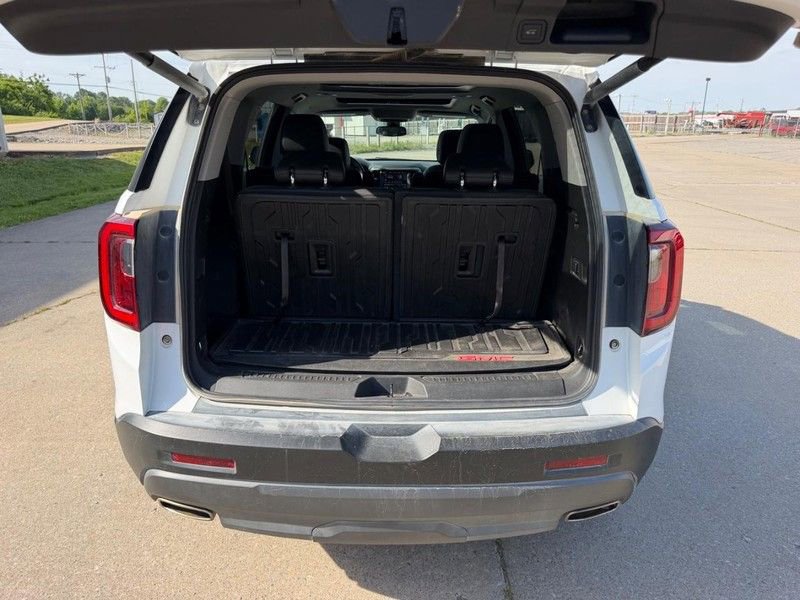 Used 2023 GMC Acadia AT4 w/ Technology Package AWD/4WD image 5