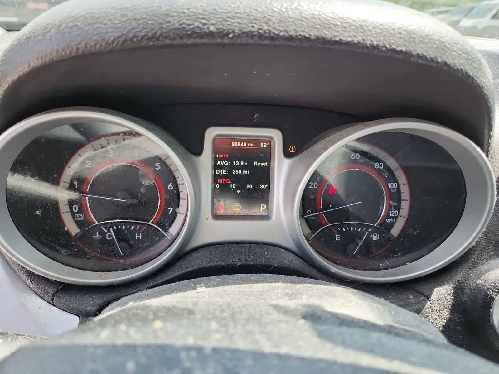 Used 2018 Dodge Journey SE FWD image 9
