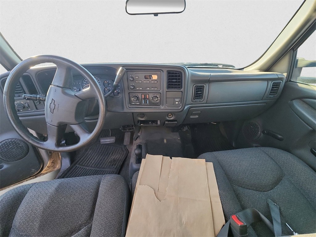 Used 2005 Chevrolet Silverado 2500 W/T w/ Skid Plate Package image 7