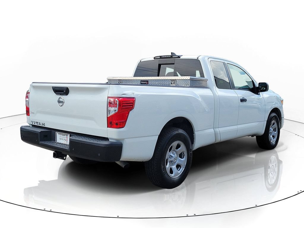 Used 2022 Nissan Titan S RWD image 4