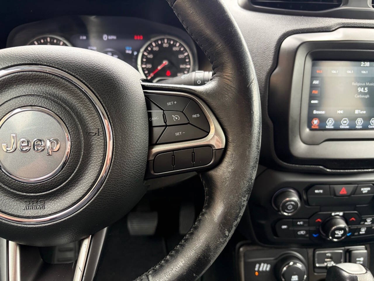 Used 2019 Jeep Renegade Limited AWD/4WD image 17
