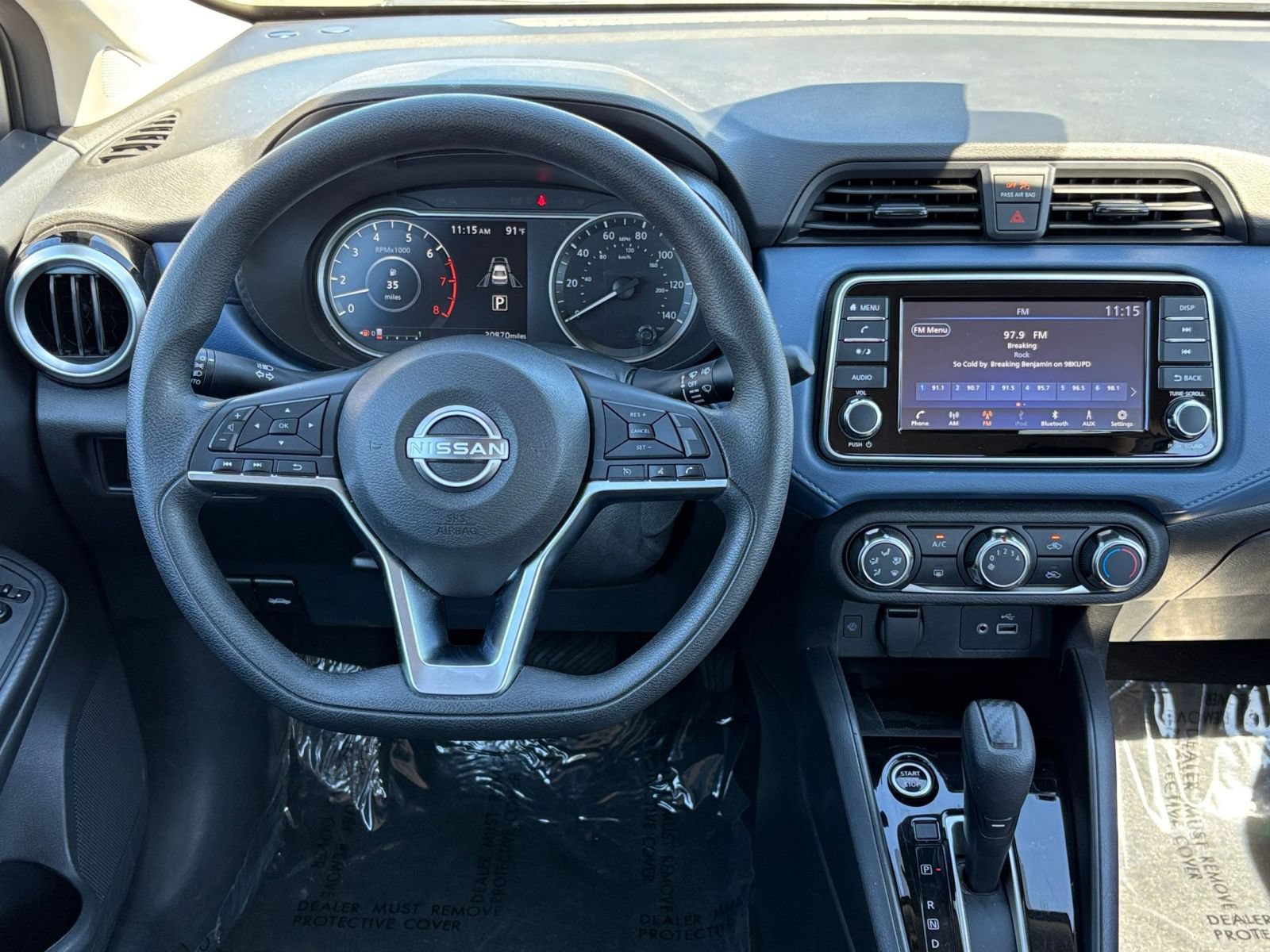 Used 2025 Nissan Versa SV FWD image 31