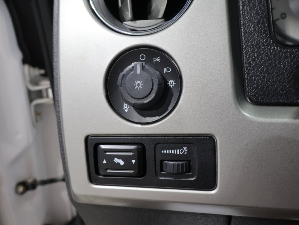 Used 2010 Ford F150 Lariat AWD/4WD image 28