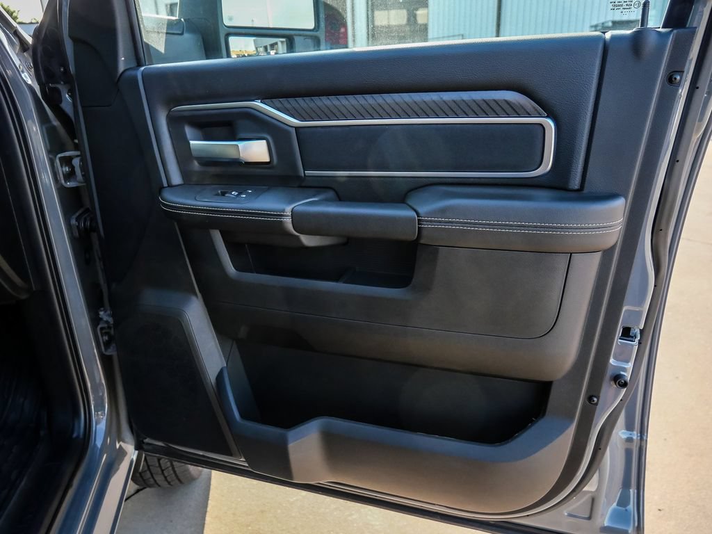 New 2026 RAM 3500 Big Horn AWD/4WD image 42