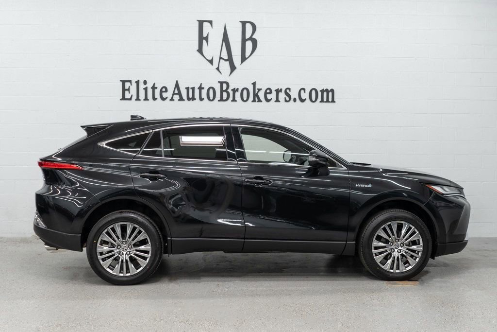 Used 2021 Toyota Venza Limited w/ Advanced Technology Package AWD/4WD image 5