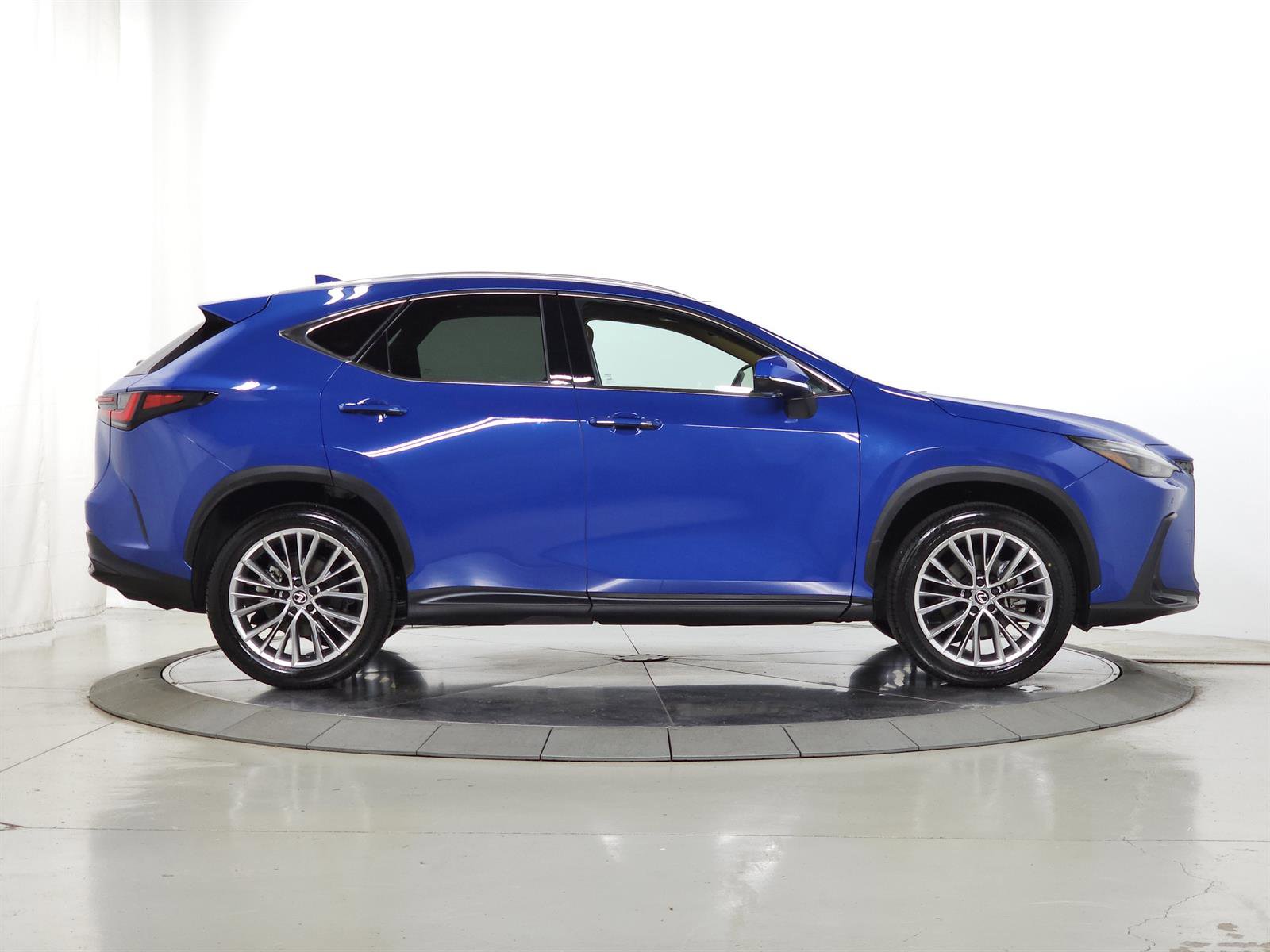 Used 2025 Lexus NX 350 AWD w/ Cold Area Package image 12