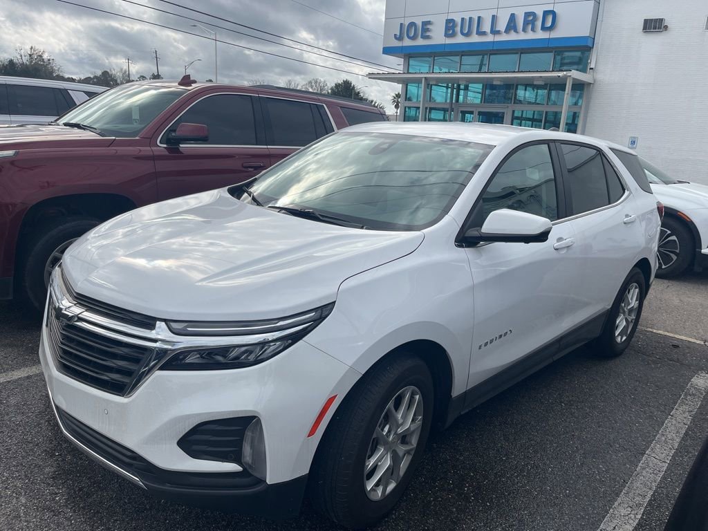 Used 2024 Chevrolet Equinox LT image 3