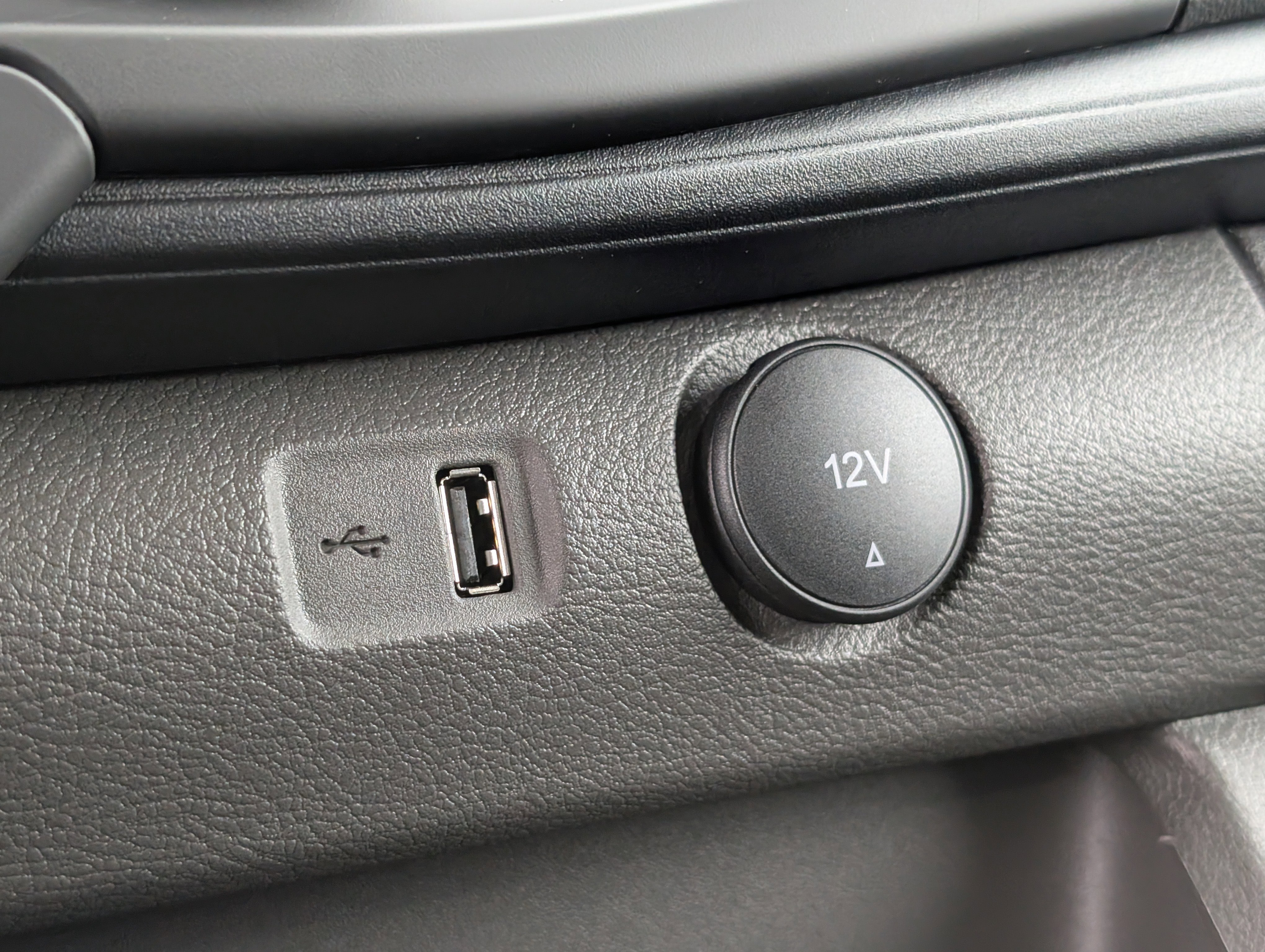 New 2025 Ford Transit 350 148 High Roof Extended AWD w/ Load Area Protection Package image 18