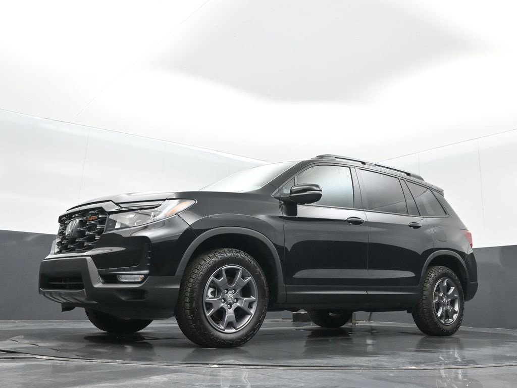 Used 2024 Honda Passport TrailSport image 11
