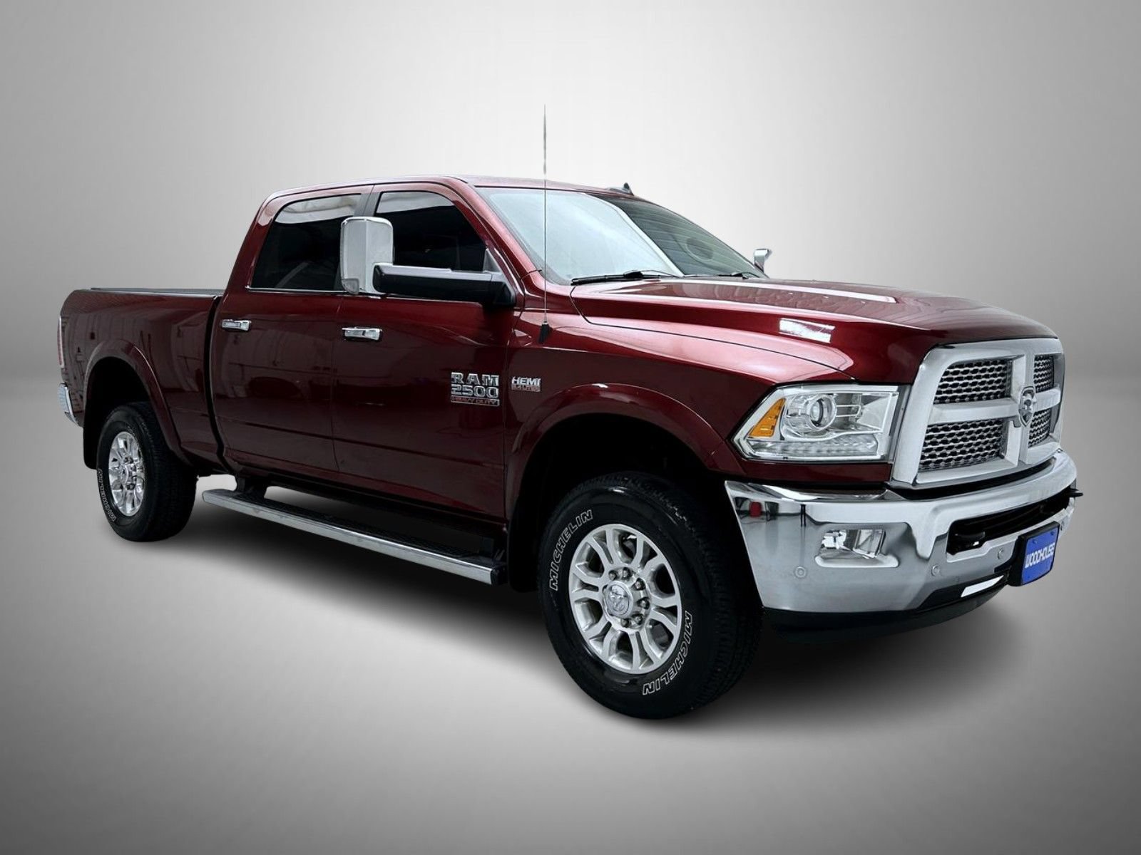 Used 2018 RAM 2500 Laramie AWD/4WD image 3