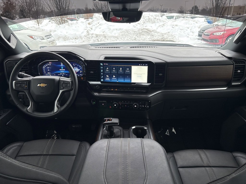 Used 2024 Chevrolet Silverado 1500 High Country w/ Technology Package image 13
