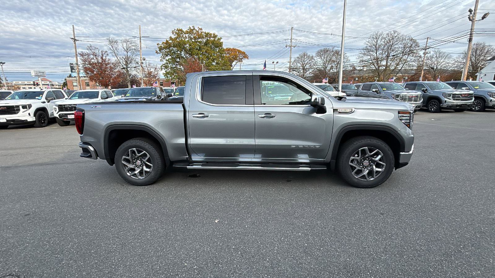 New 2026 GMC Sierra 1500 SLT w/ SLT Premium Plus Package image 8