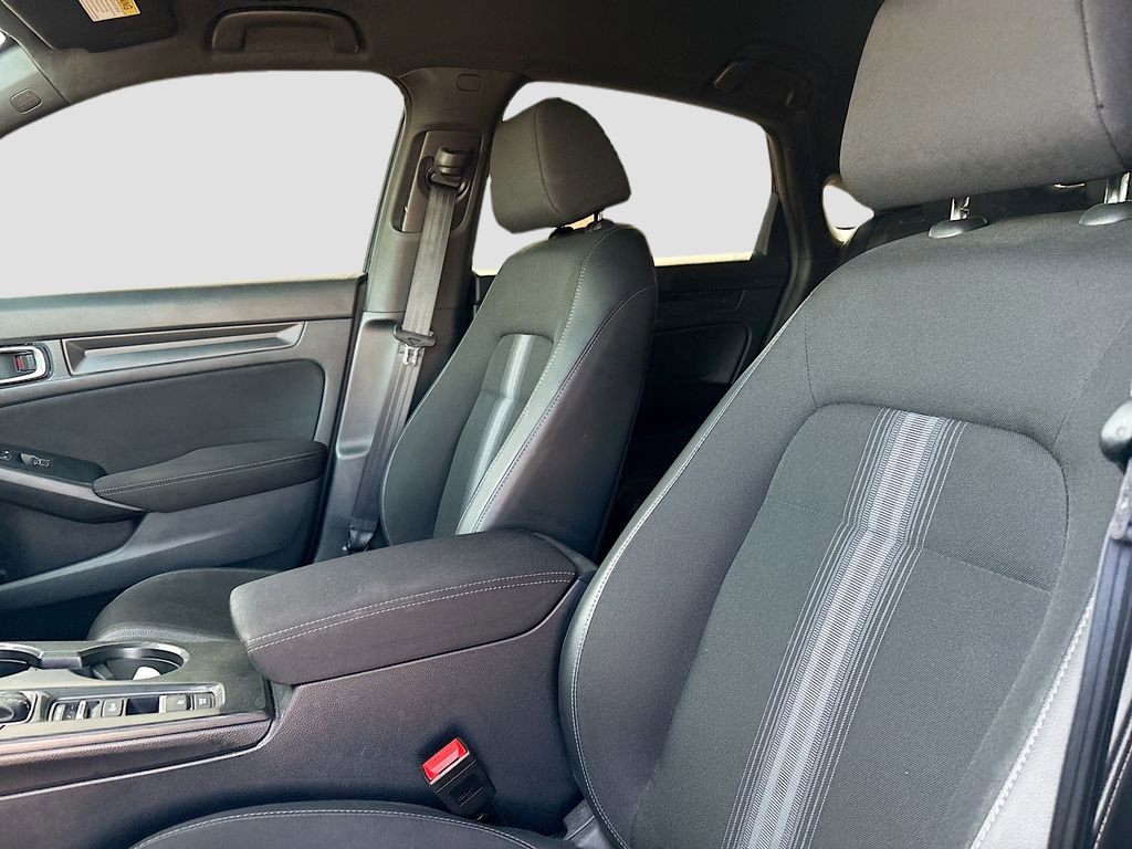 Used 2025 Honda Civic Sport image 19