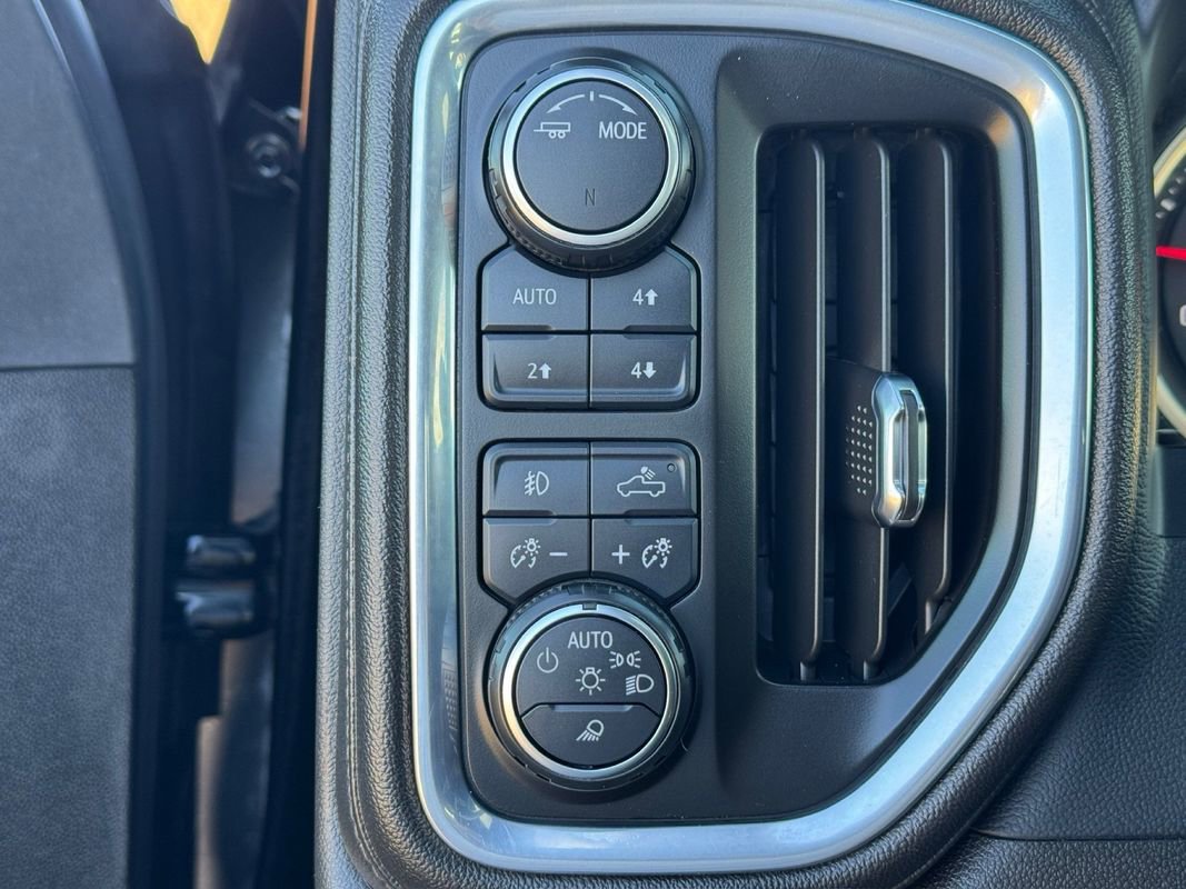 Used 2022 Chevrolet Silverado 2500 High Country image 33