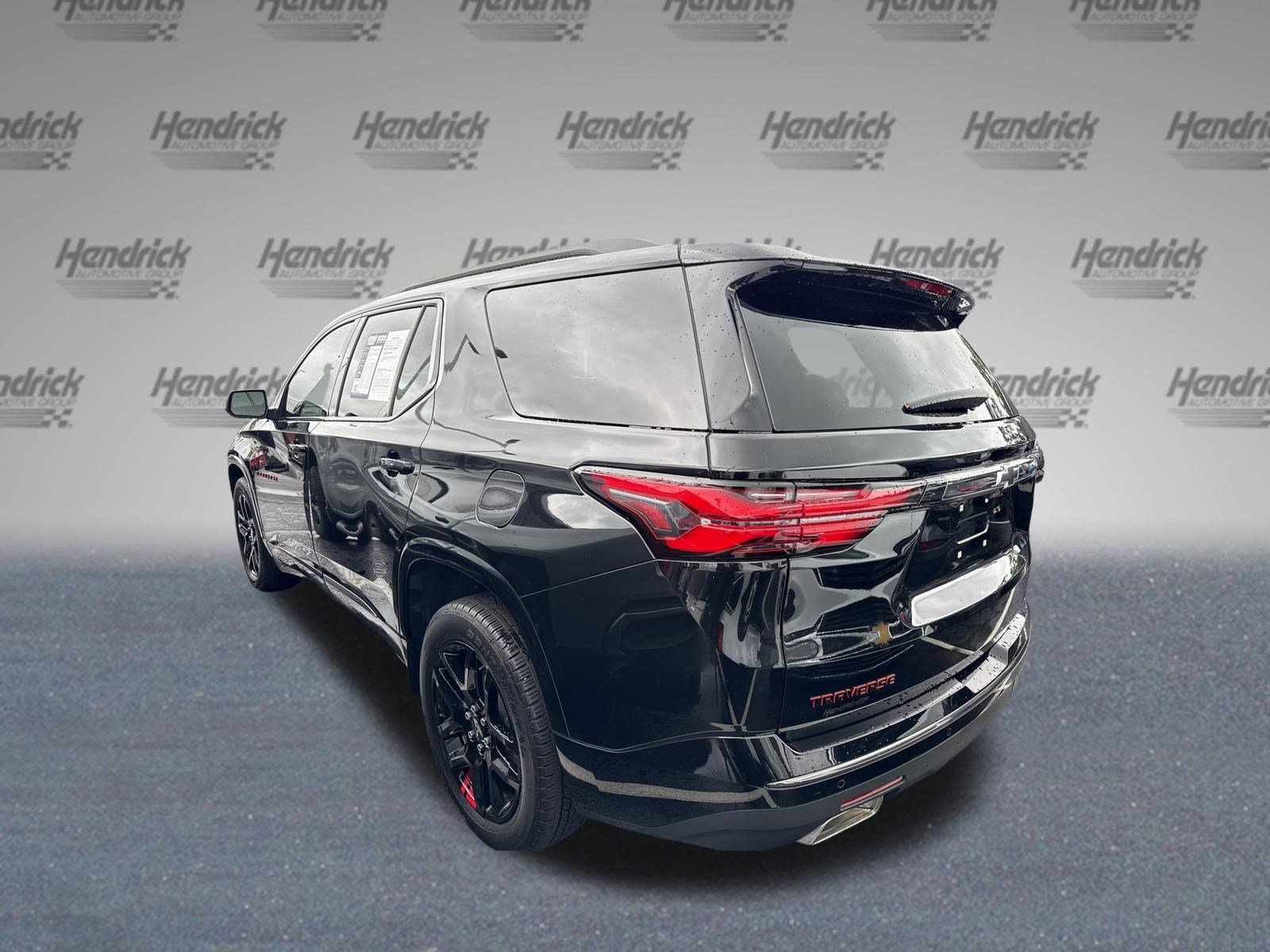 Used 2022 Chevrolet Traverse Premier w/ Redline Edition AWD/4WD image 7