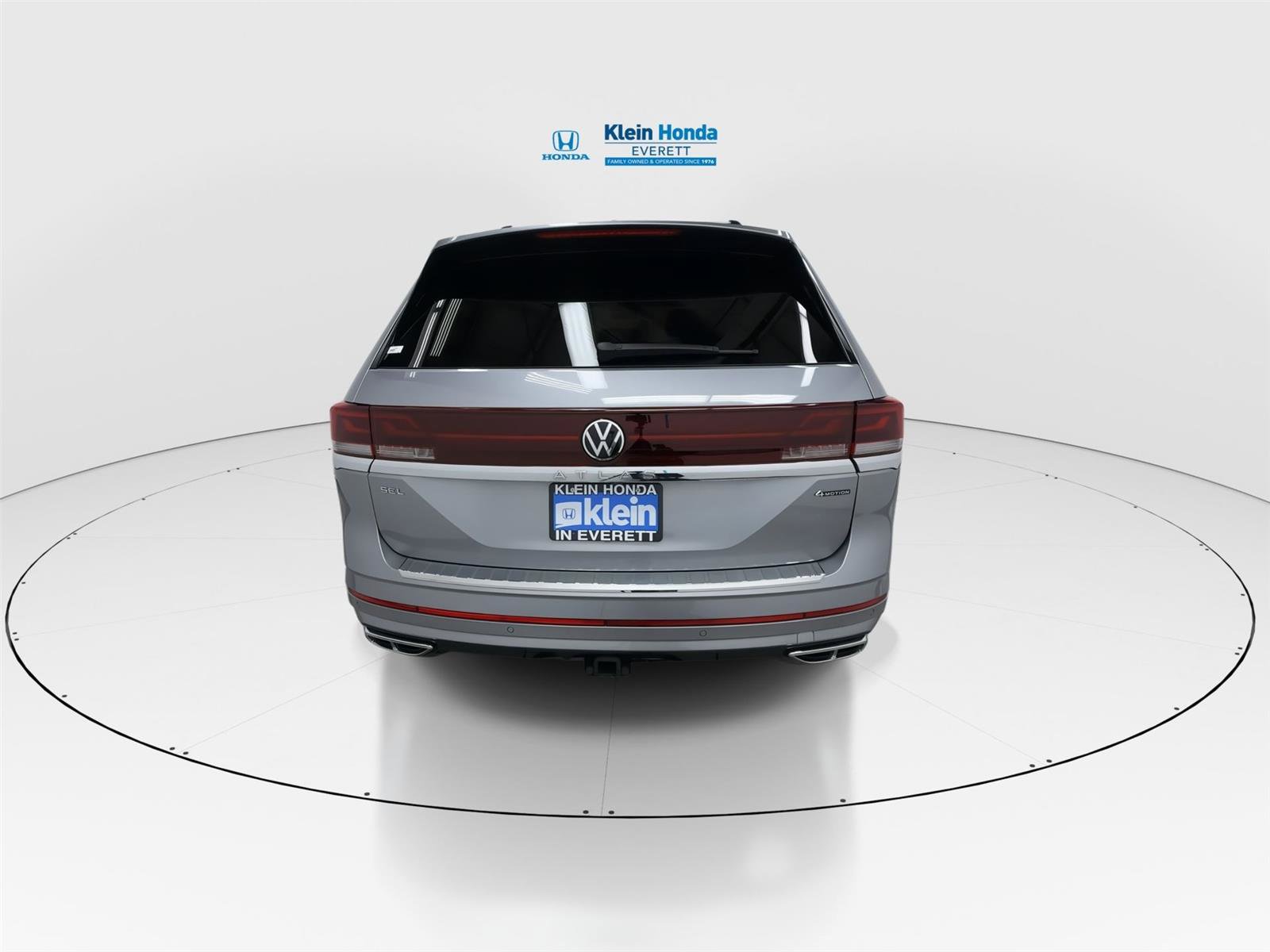 Used 2024 Volkswagen Atlas SEL Premium R-Line image 9