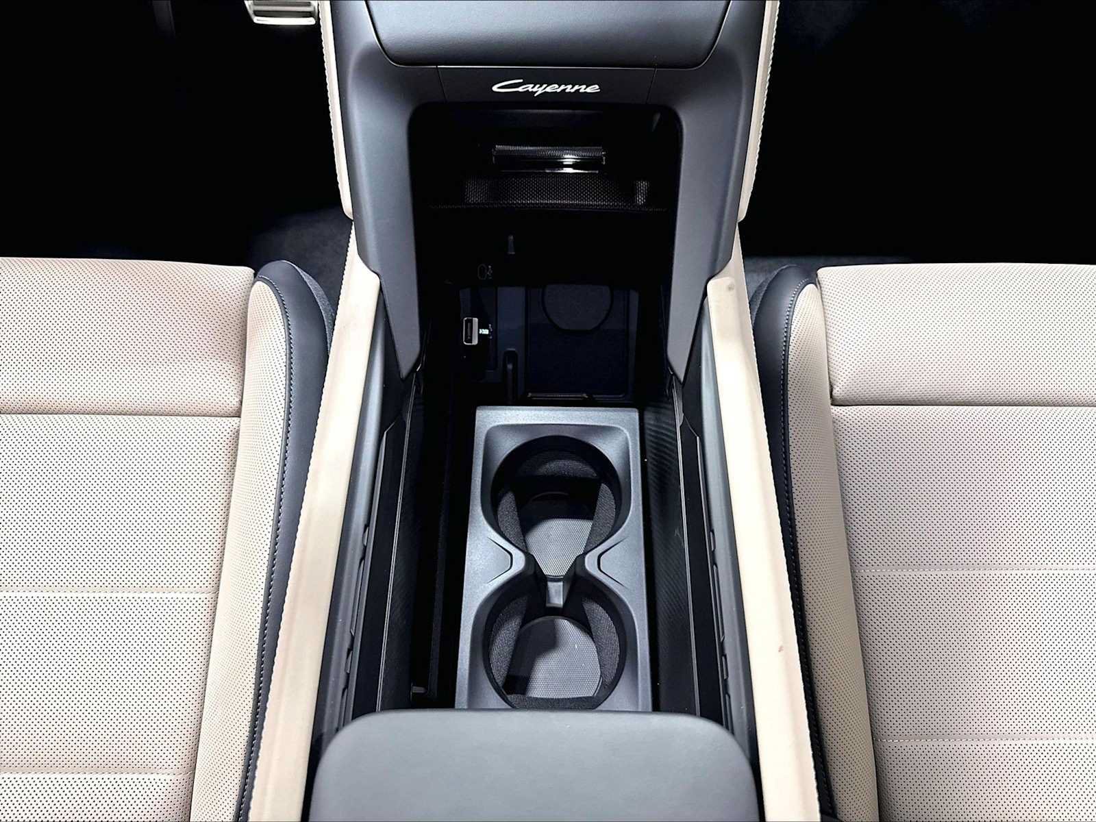 New 2026 Porsche Cayenne Turbo AWD/4WD image 39