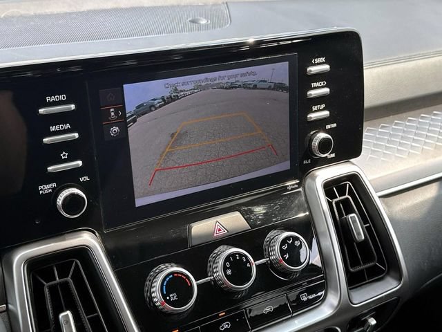 Used 2023 Kia Sorento LX FWD image 26