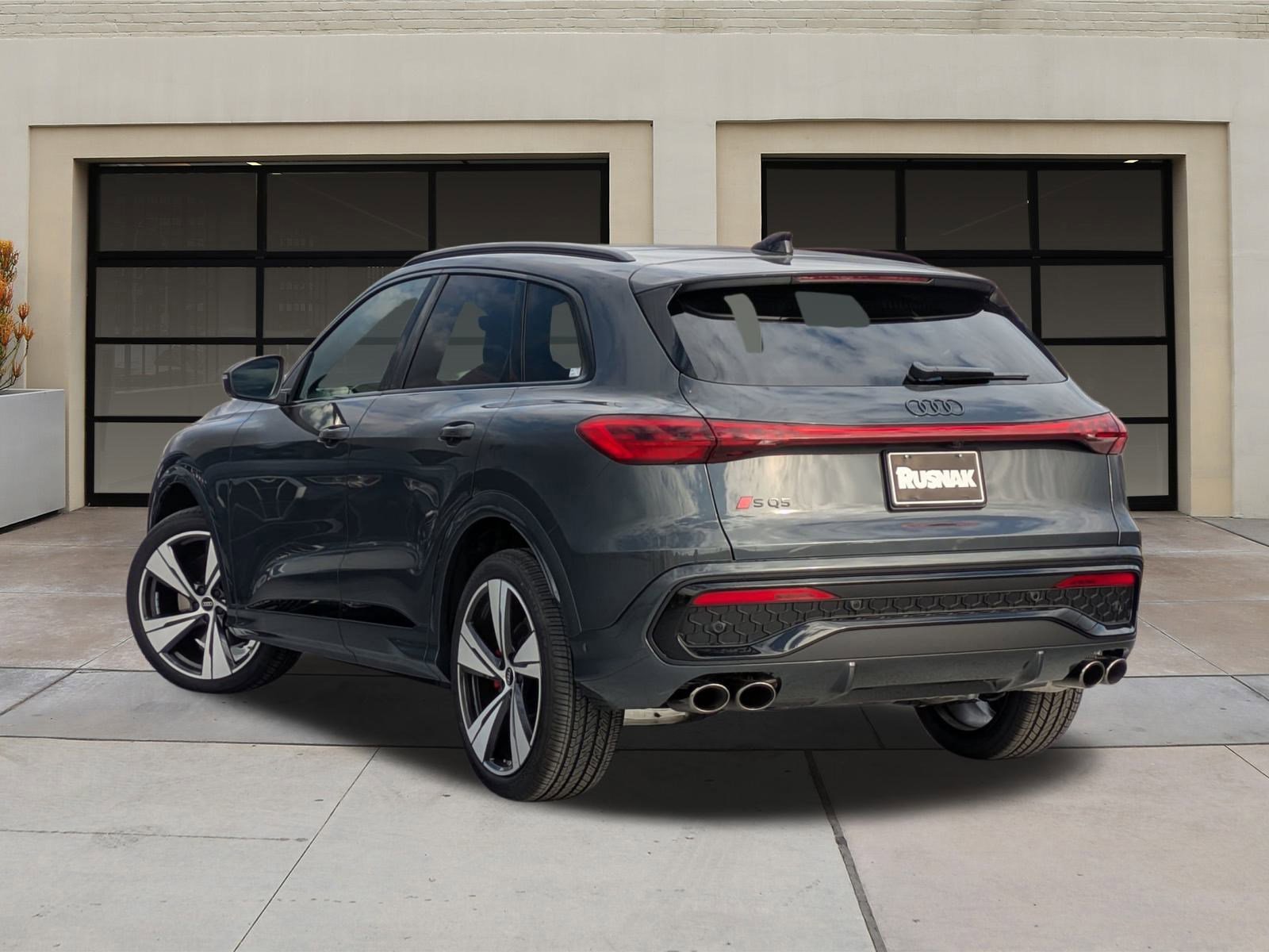 New 2025 Audi SQ5 Premium Plus image 3