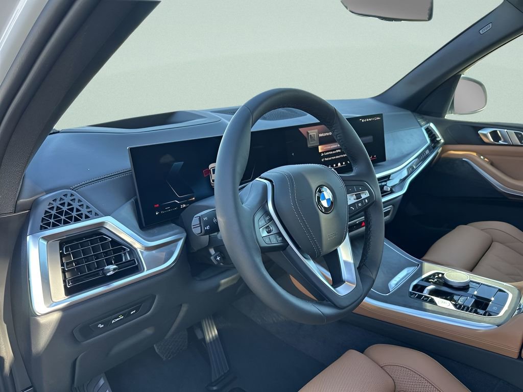 New 2026 BMW X5 xDrive40i w/ Parking Assistance Package image 12