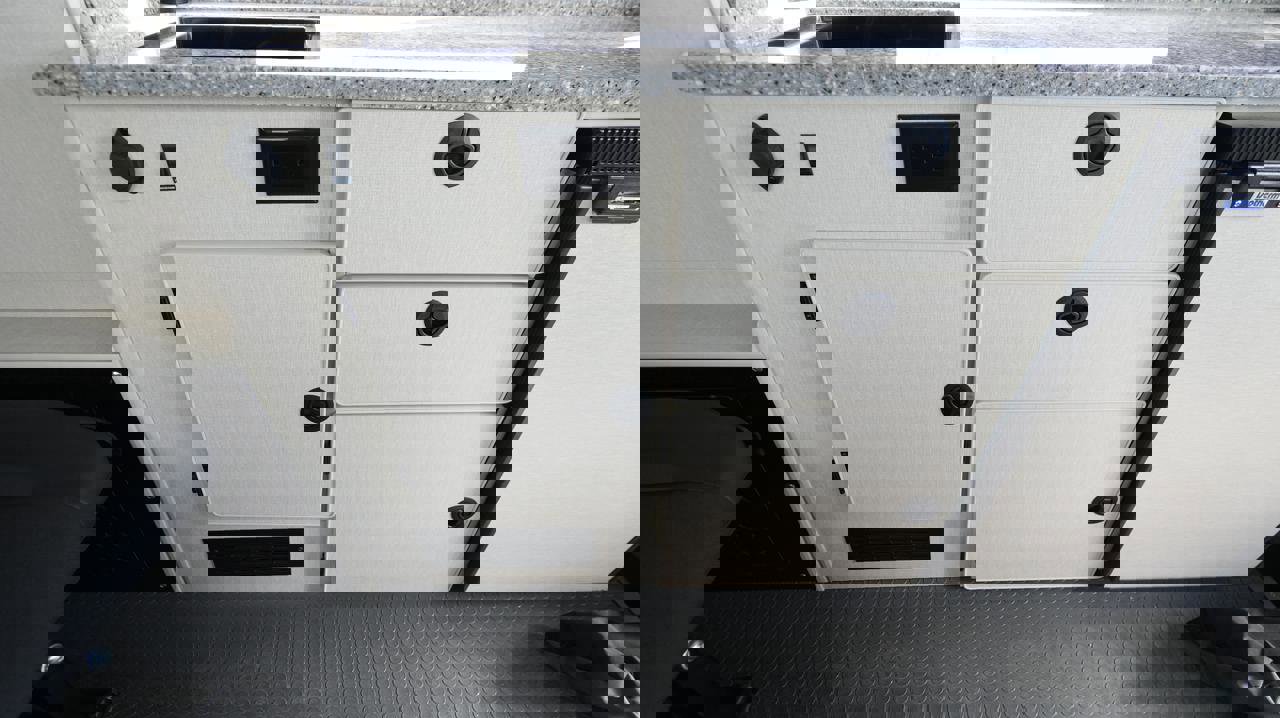 Used 2022 Mercedes-Benz Sprinter 144 Cargo image 22