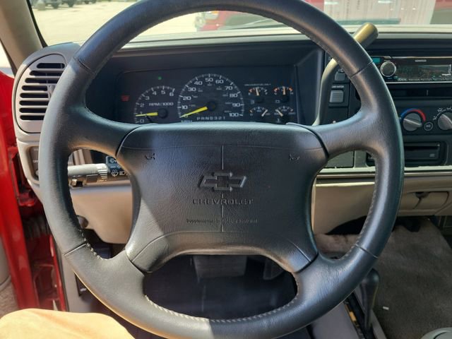 Used 1997 Chevrolet Tahoe 4WD 2-Door w/ Preferred Equipment Group 2 image 17