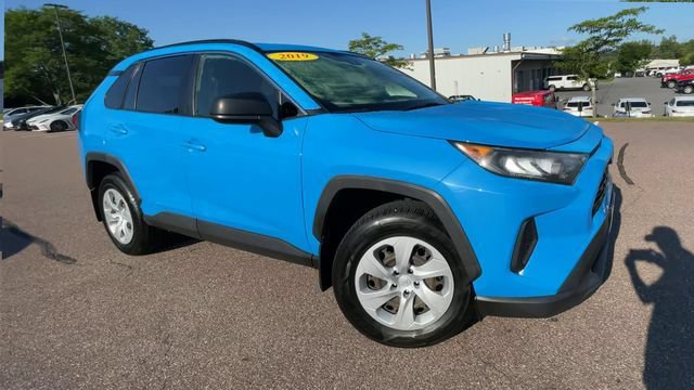 Used 2019 Toyota RAV4 LE w/ Carpet Mat Package AWD/4WD image 8