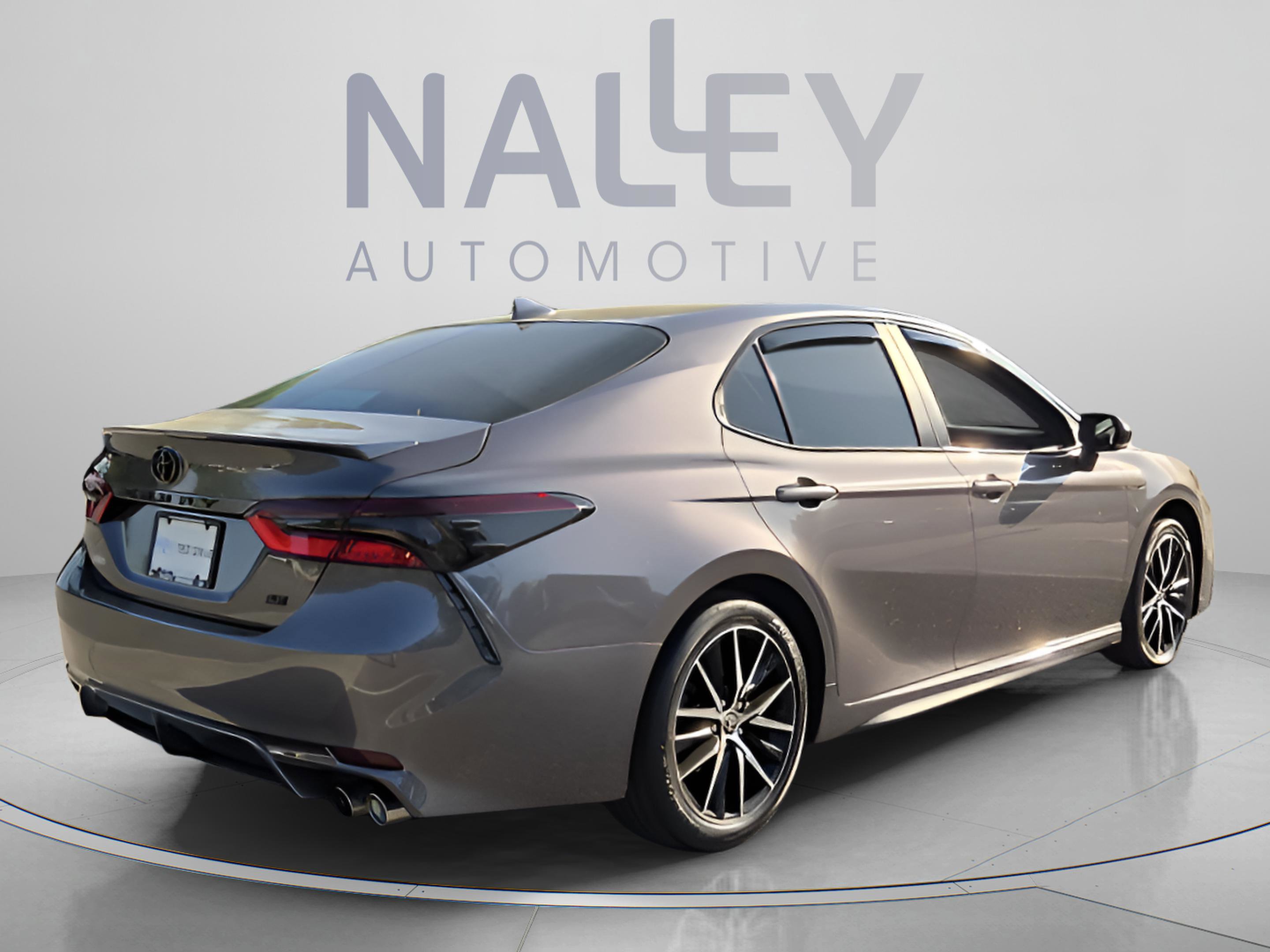 Certified 2024 Toyota Camry SE FWD image 5