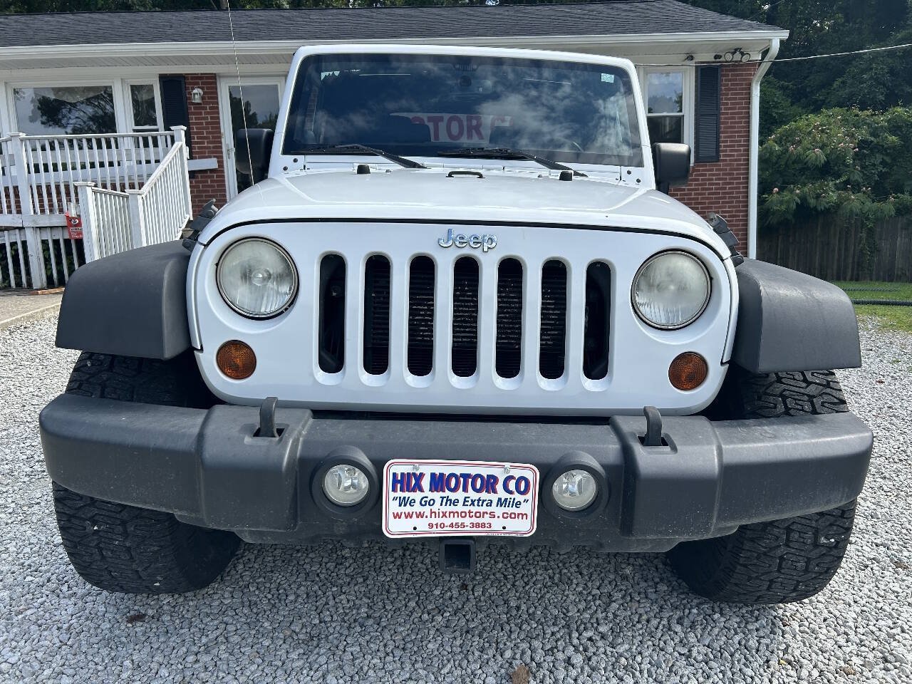 Used 2013 Jeep Wrangler Sahara w/ Connectivity Group AWD/4WD image 8
