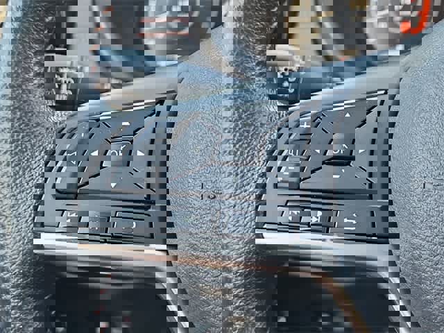 Used 2021 Nissan Kicks SR w/ Interior Electronics Package image 23