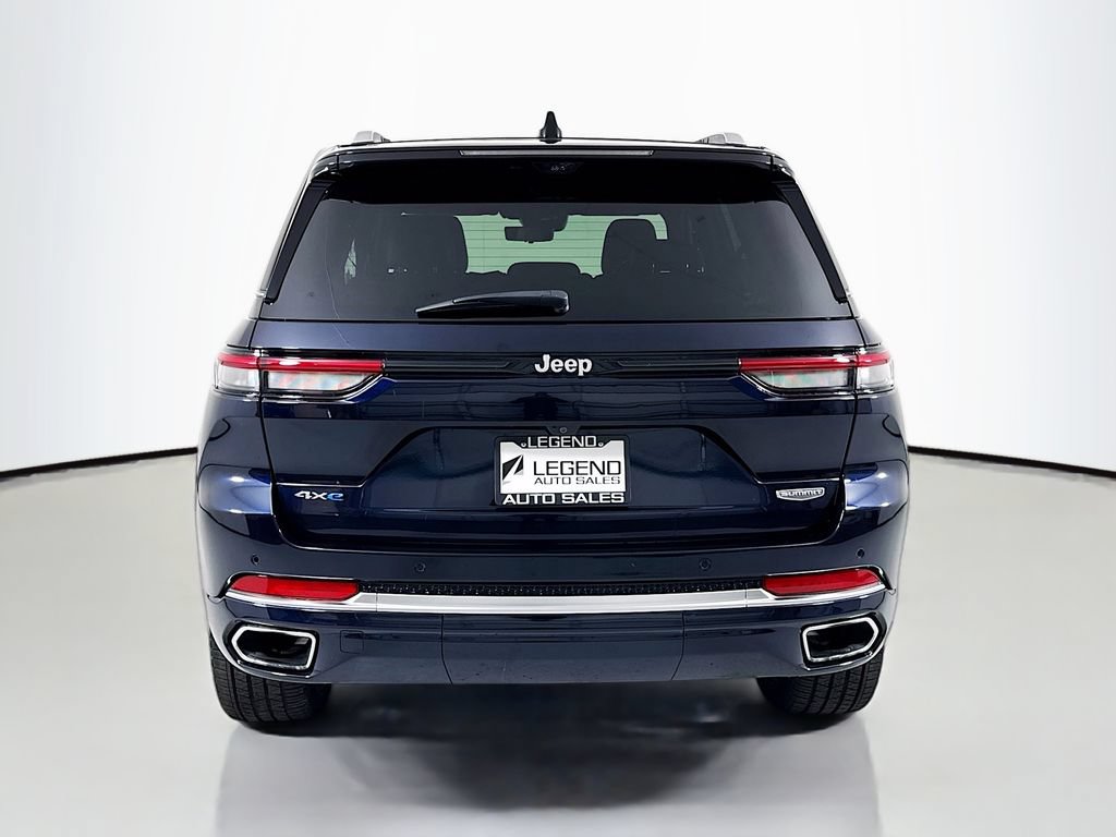 Used 2023 Jeep Grand Cherokee Summit AWD/4WD image 6