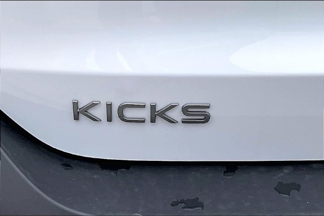 New 2026 Nissan Kicks S FWD image 18