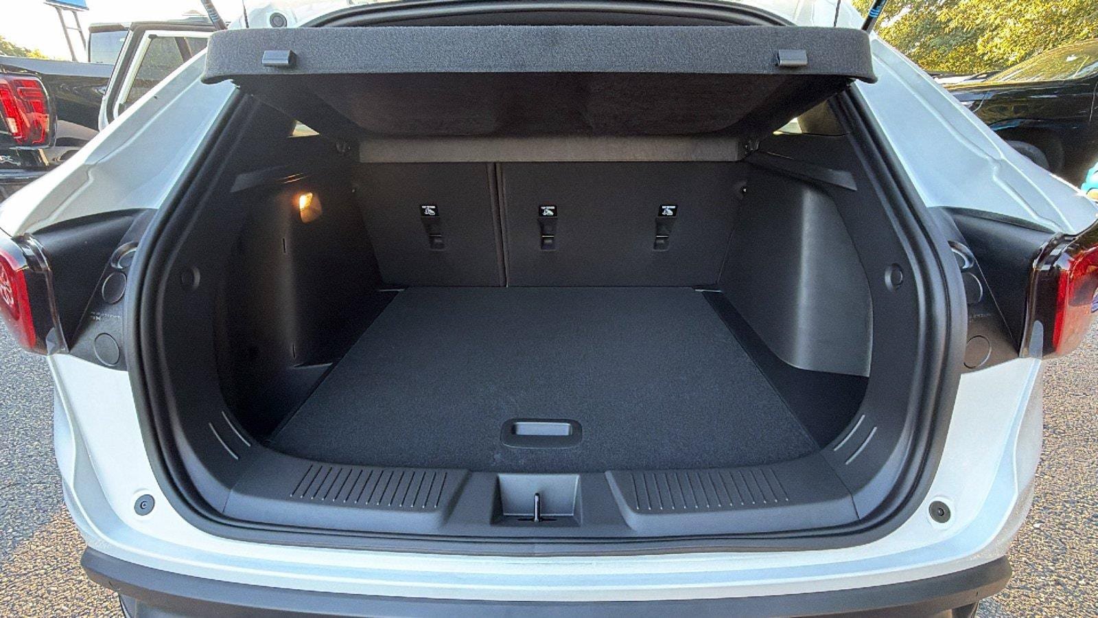 New 2026 Chevrolet Trax RS w/ Driver Confidence Package FWD image 13