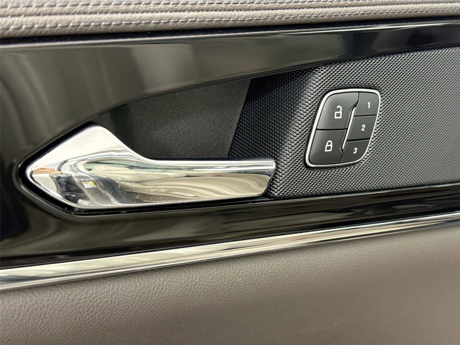 Used 2021 Lincoln Nautilus Reserve w/ Cargo Utility Package image 29