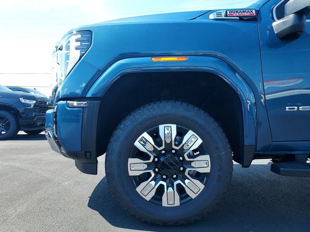 New 2026 GMC Sierra 2500 Denali w/ Technology Package AWD/4WD image 16