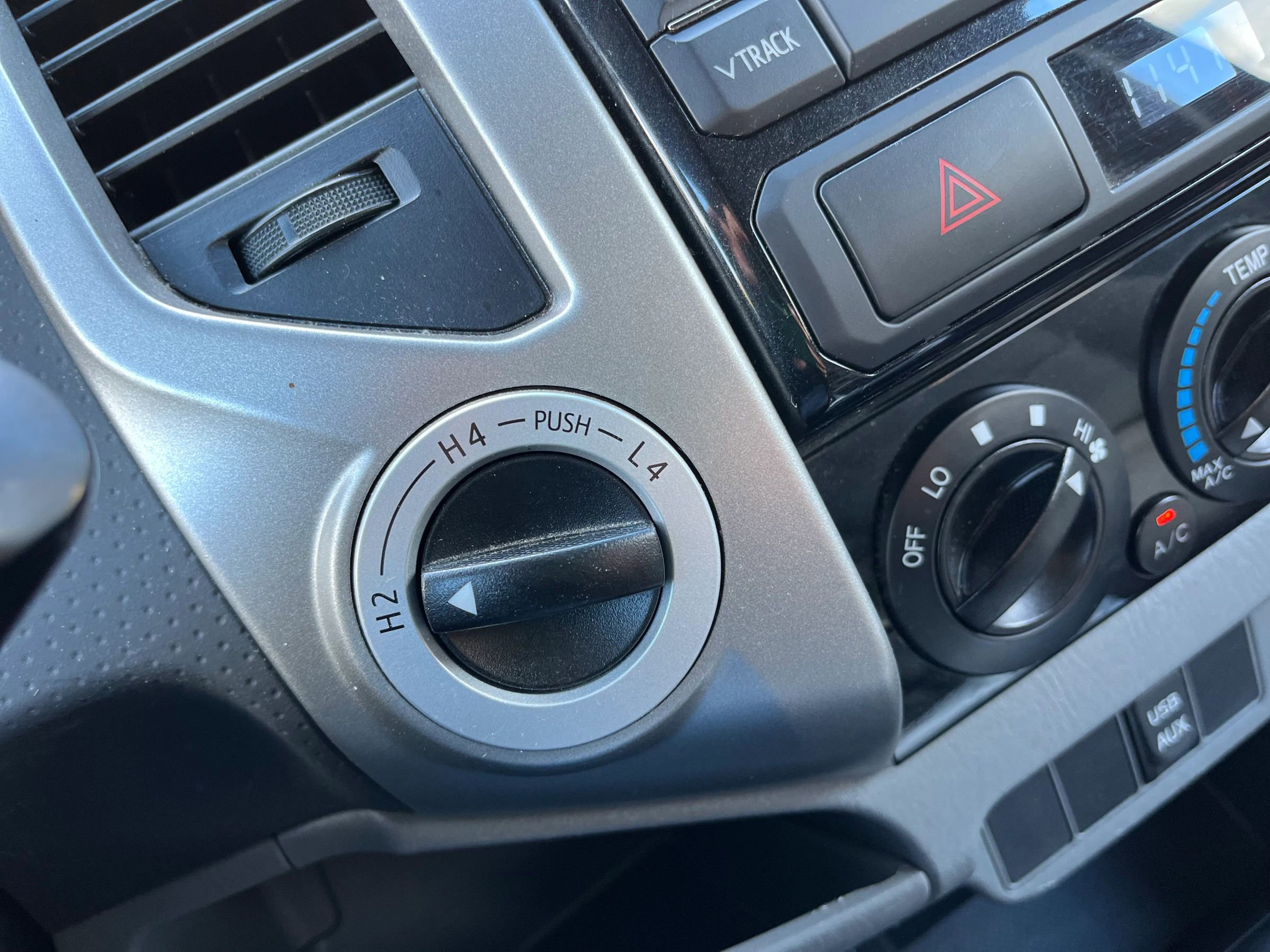 Used 2013 Toyota Tacoma 4x4 Double Cab image 20