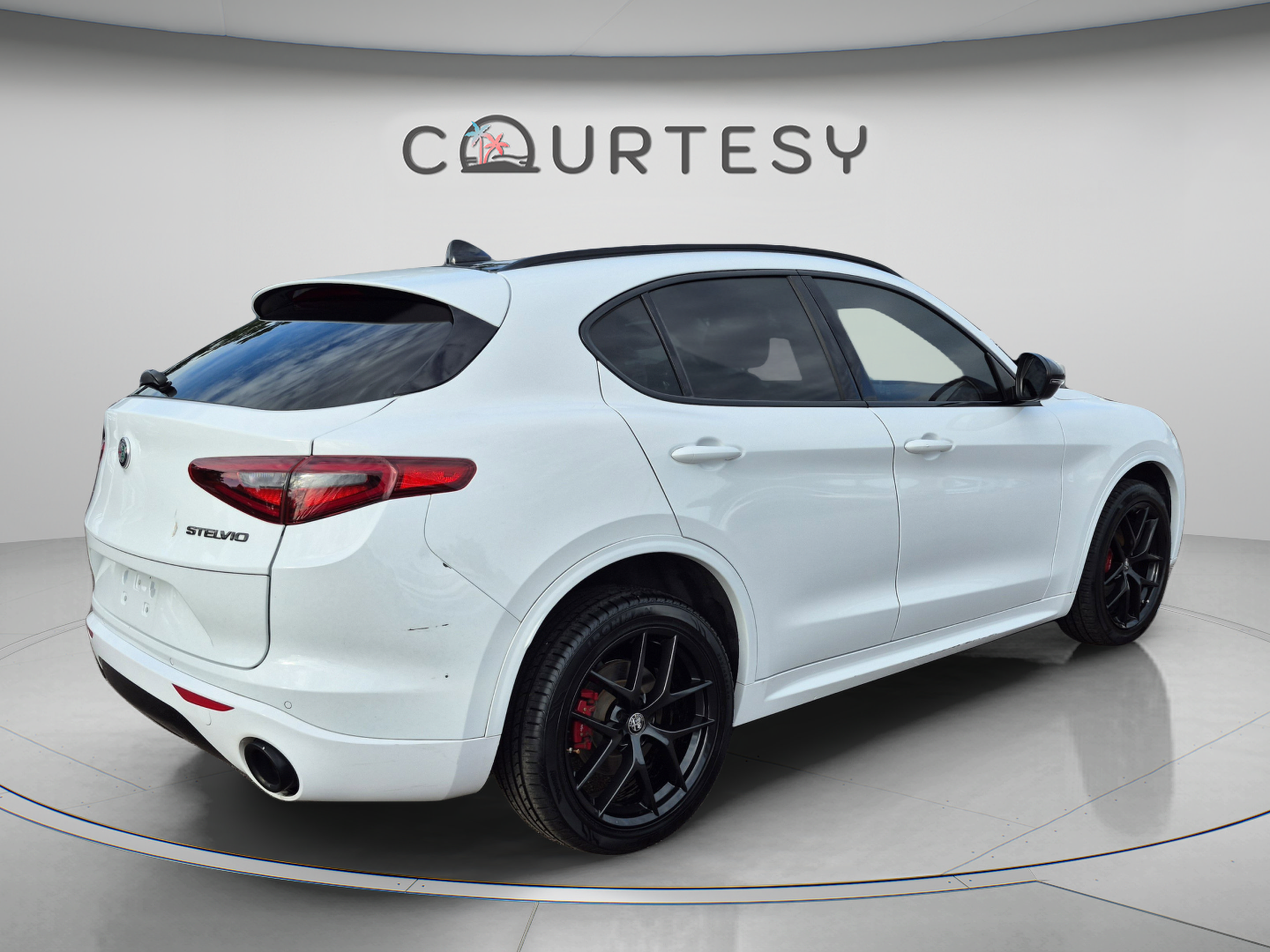 Used 2020 Alfa Romeo Stelvio Ti w/ Nero Edizione AWD/4WD image 7