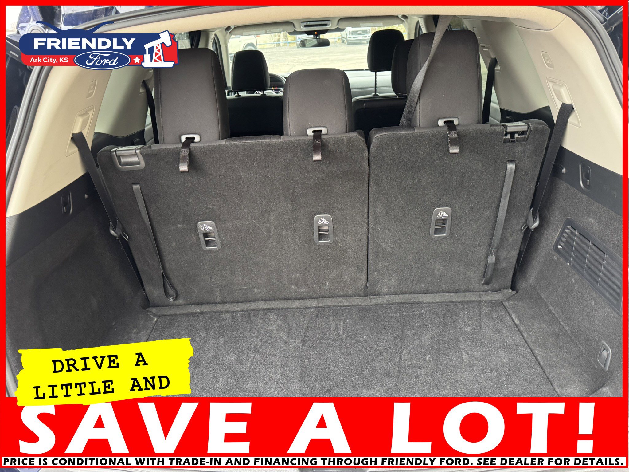 Used 2024 Nissan Pathfinder SV image 6