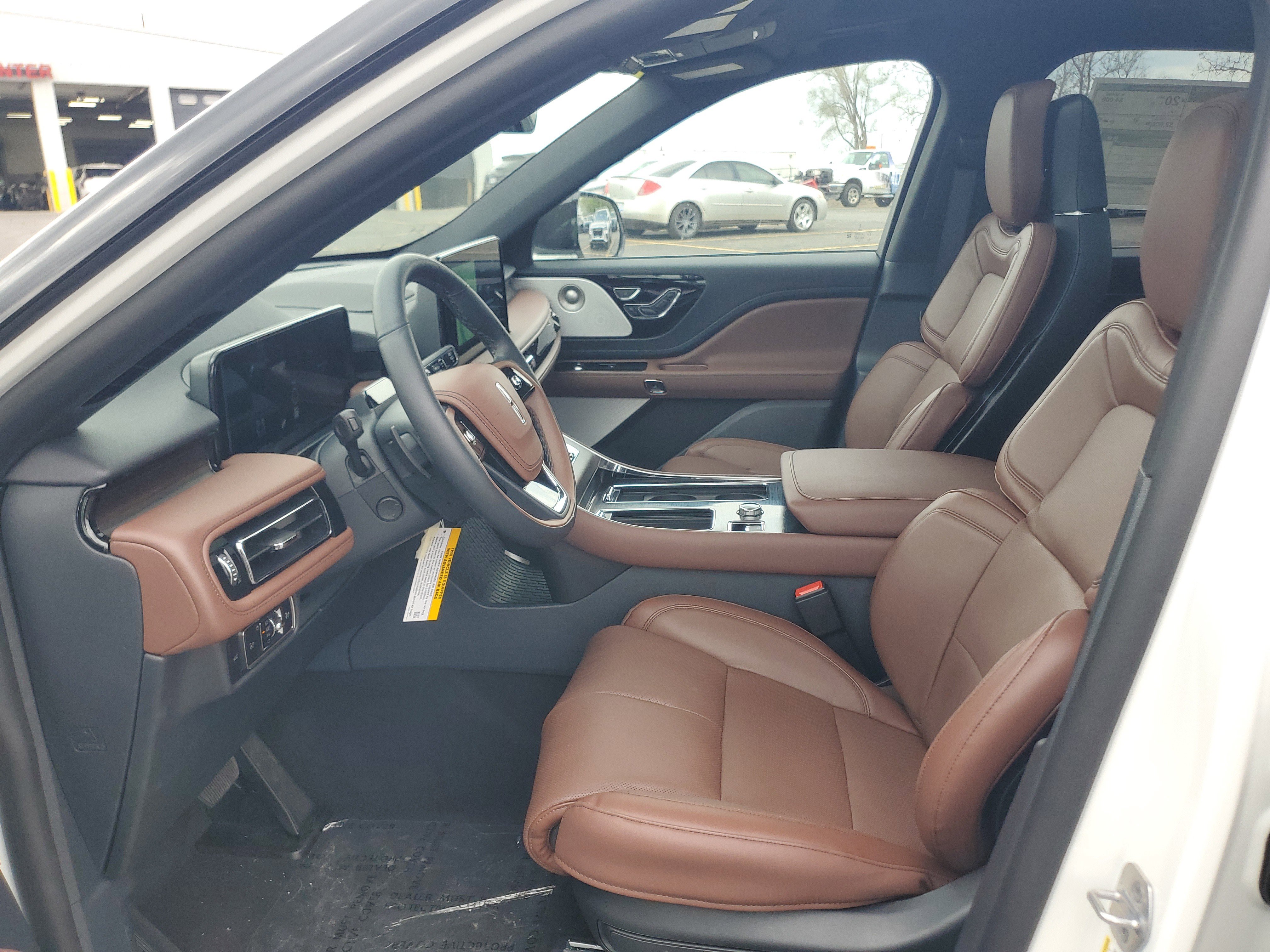 New 2026 Lincoln Aviator Reserve AWD/4WD image 10