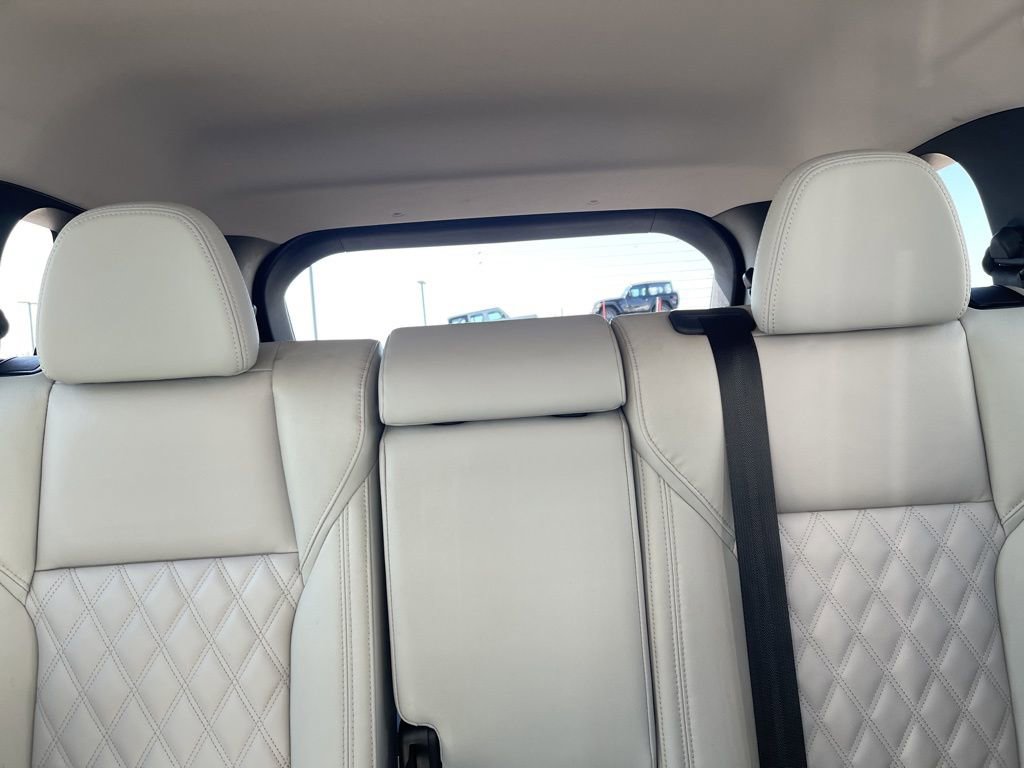 Used 2024 Mitsubishi Outlander SEL image 16