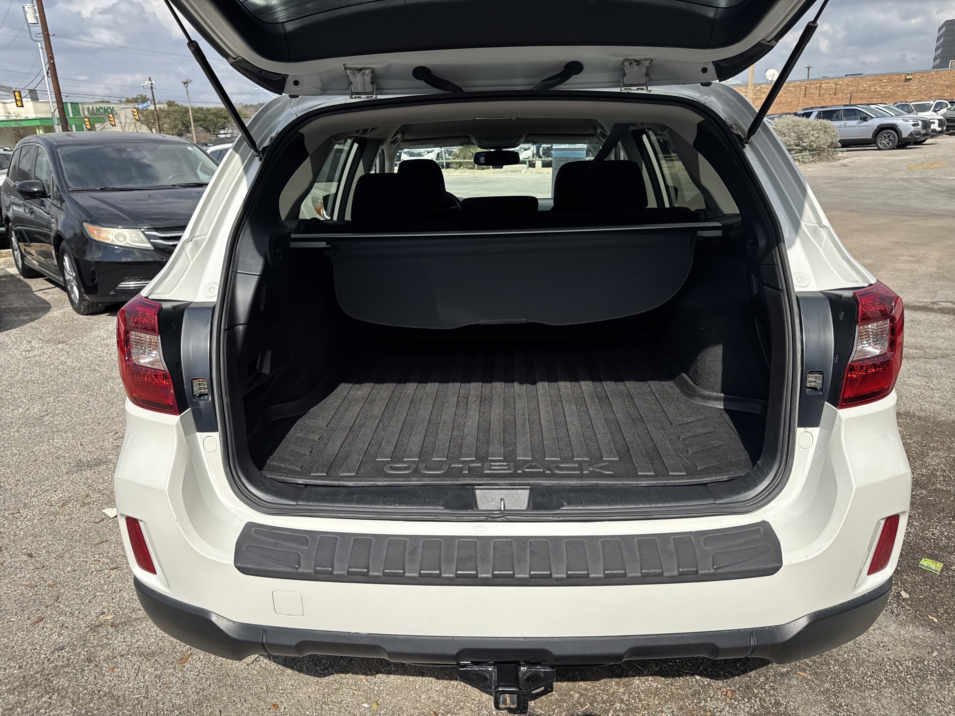 Used 2016 Subaru Outback 2.5i Premium w/ Popular Package #2 image 26