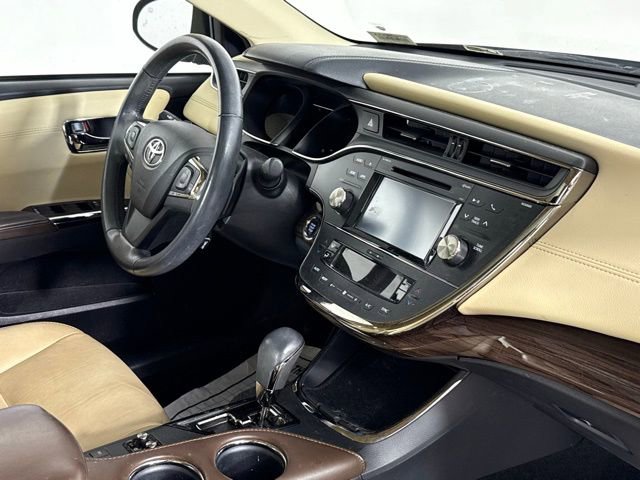 Used 2015 Toyota Avalon XLE Touring FWD image 29