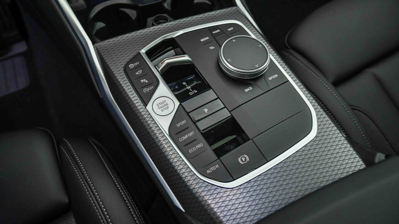 New 2026 BMW 330i Sedan w/ M Sport Package image 25