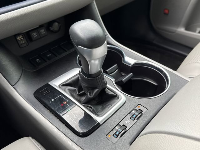 Used 2019 Toyota Highlander Limited image 28