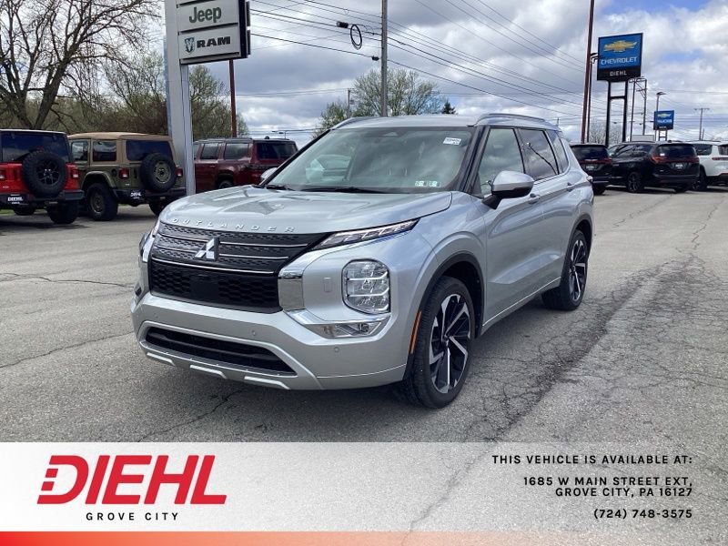 Used 2024 Mitsubishi Outlander SEL image 3