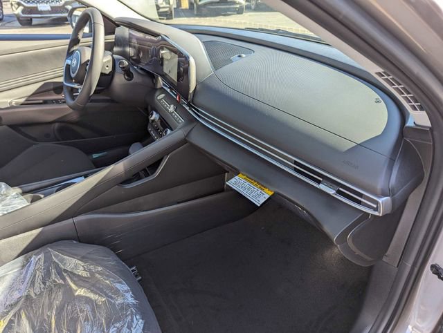 Used 2024 Hyundai Elantra SEL w/ Convenience Package FWD image 42
