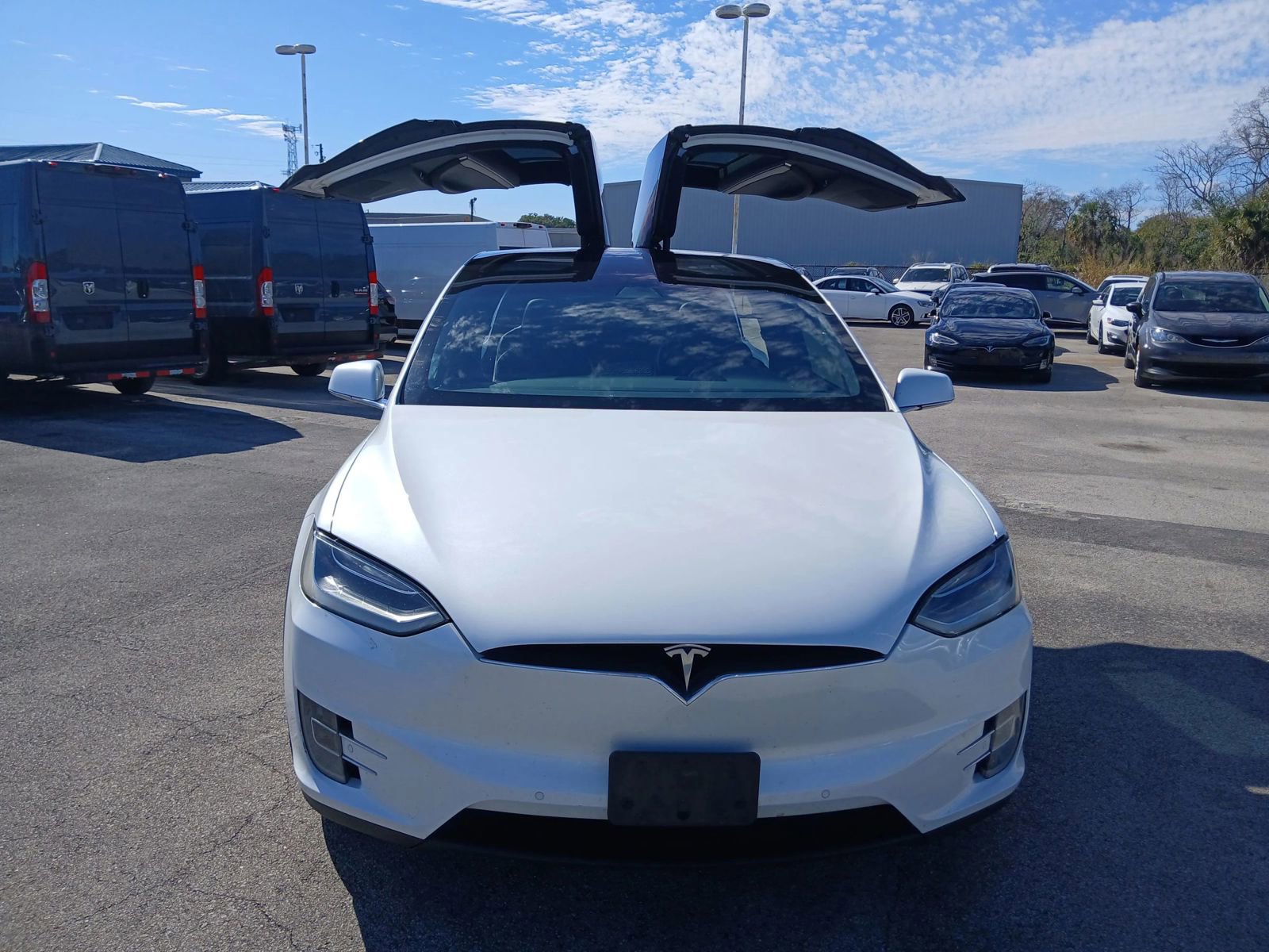 Used 2017 Tesla Model X 75D AWD/4WD image 3