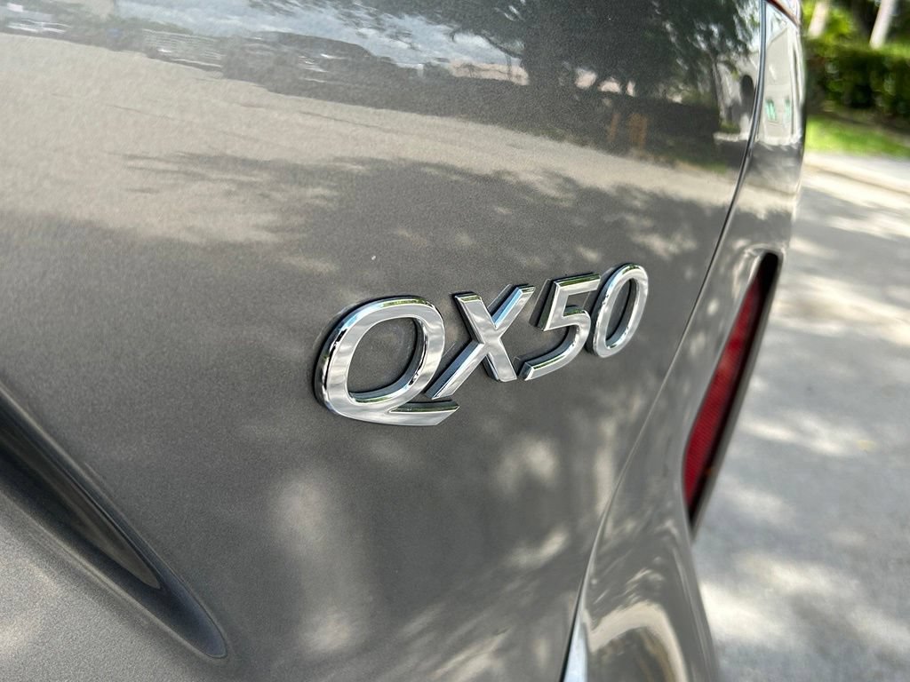 Used 2019 INFINITI QX50 Essential w/ Sensory Package AWD/4WD image 41