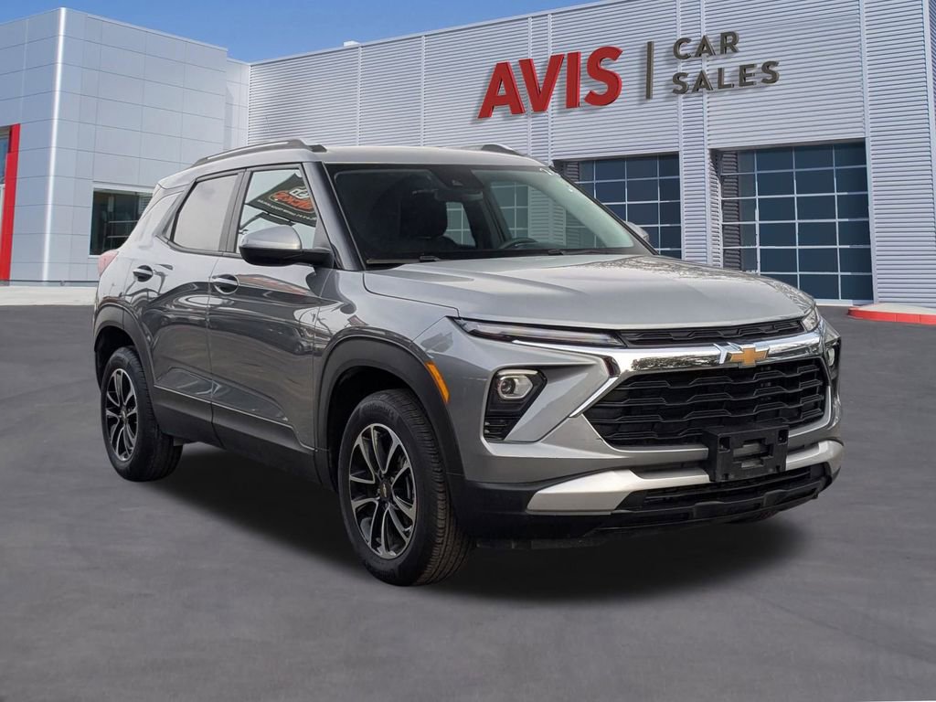Used 2025 Chevrolet TrailBlazer LT image 9