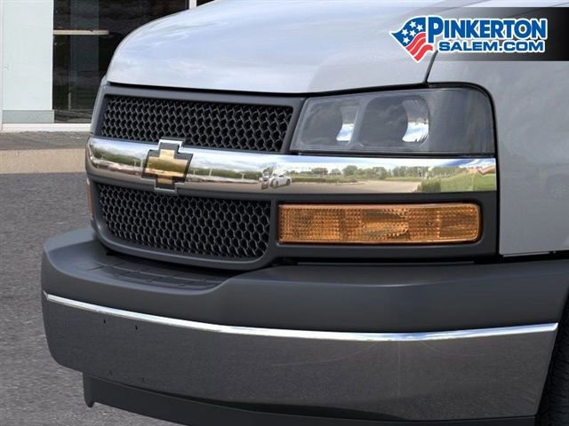 New 2026 Chevrolet Express 2500 image 13